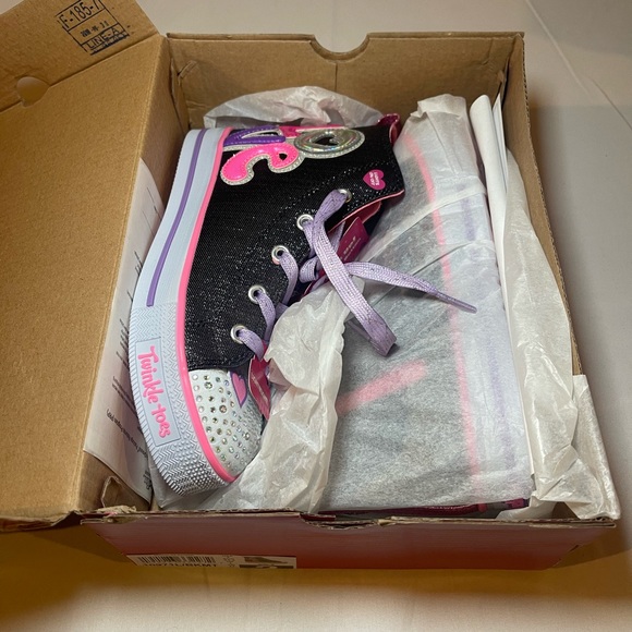 Girl's Sketchers Twinkle Toe Light-Ups- Peace Princess Size 2 NWT Hi-Tops - Picture 4 of 6